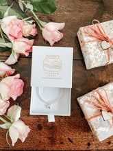 Load image into Gallery viewer, Love Gift Set  | Love Aromatherapy Candle & Sterling Silver Bracelet | Choose your Charm - Sunbeam Naturals