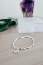 Load image into Gallery viewer, Sterling Silver Four-Leaf Clover Bracelet - Sunbeam Naturals