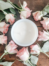 Load image into Gallery viewer, Deluxe Aromatherapy Candle | Love Scent - Sunbeam Naturals
