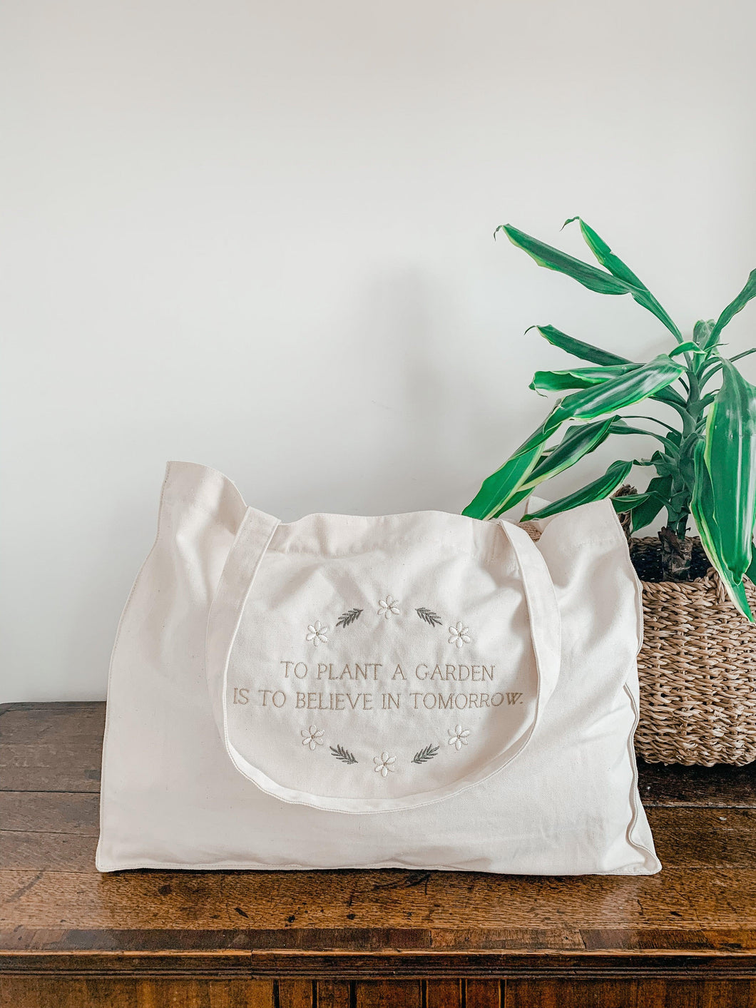 'To Plant A Garden Is To Believe In Tomorrow' Large Bag | Vanilla - Sunbeam Naturals